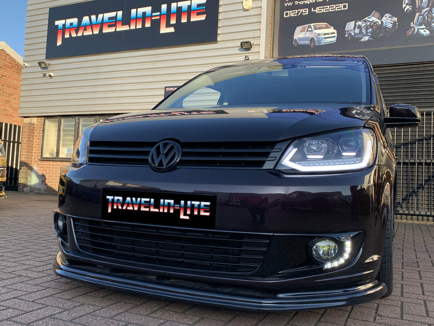 VW Caddy MK3 DRL headlights with dynamic indicators 10-15 (Includes LED dipped & main beam bulbs)