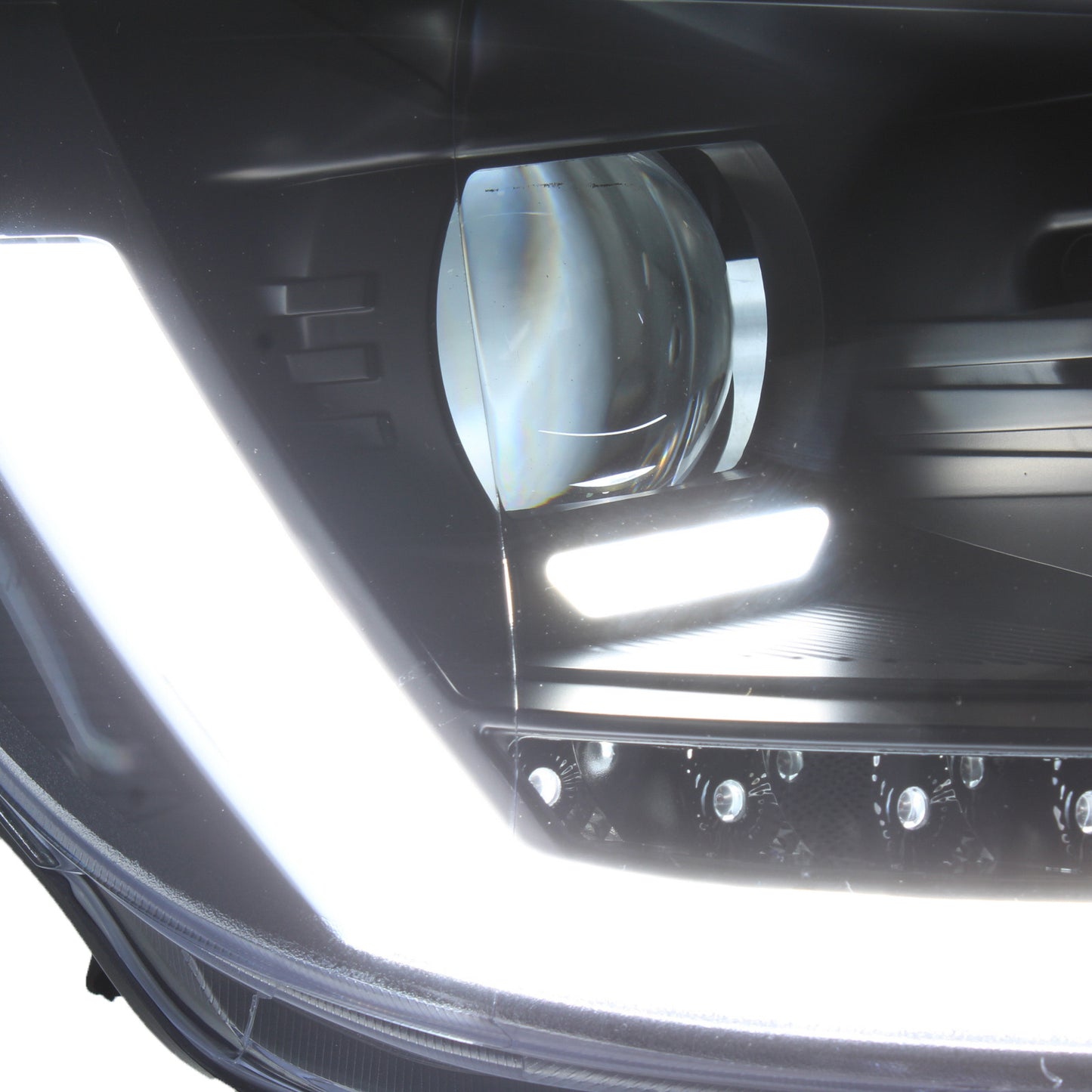 VW Caddy MK3 DRL headlights with dynamic indicators 10-15